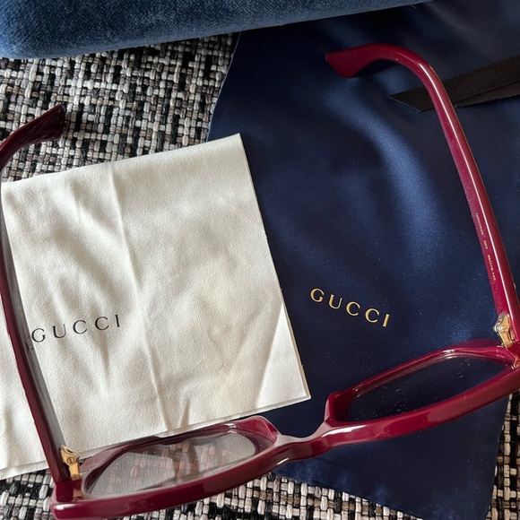 Gucci sunglasses in burgundy - Picture 3 of 8